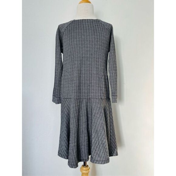 NEW GAP GAPKIDS Girls 10 Knit Skater Dress - Picture 1 of 7